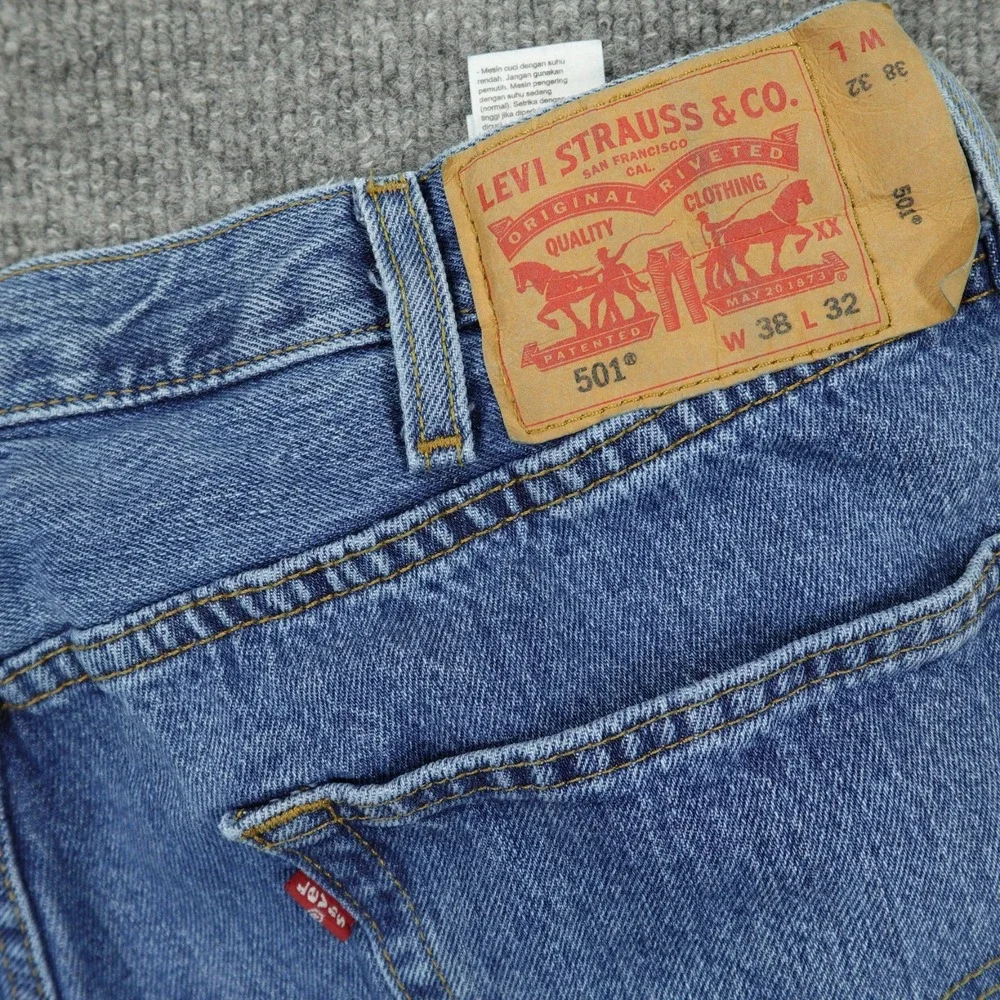 Levis 501 Mens Jeans 36x32 (Tag 38x32) Blue Original Fit Straight Leg Button Fly
